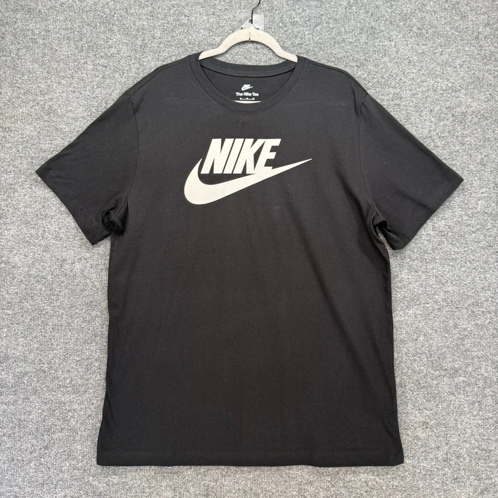 Nike Tshirt Mens XL Black White Swoosh‎ Logo Sportswear Athletic Casual Tee